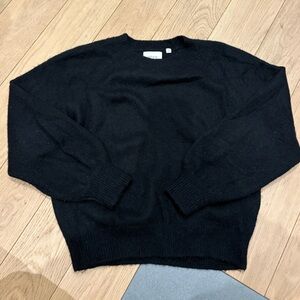 Doen Alpaca and Wool Blend Black Crewneck Puff Sleeve Sweater